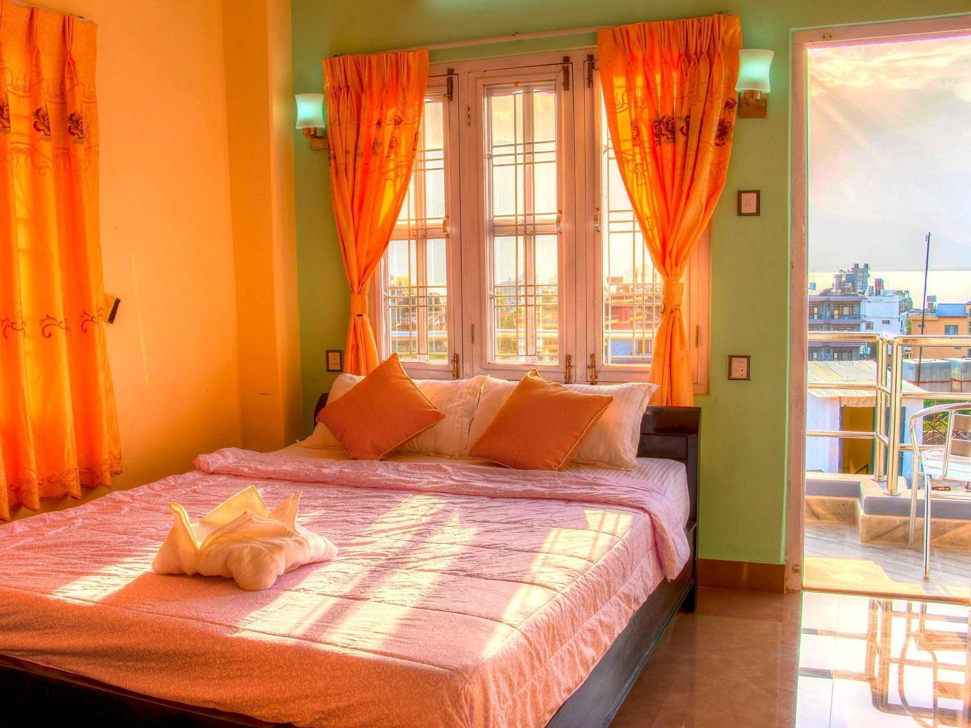 Hotel Atrium Pokhara Exterior photo