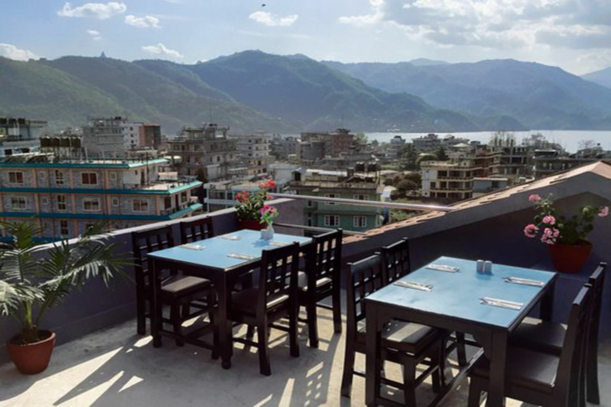 Hotel Atrium Pokhara Exterior photo